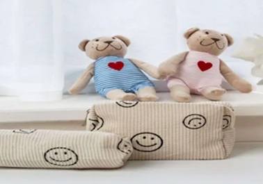 Corduroy Makeup Bag: The Perfect Gift Choice