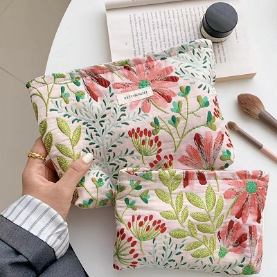 polyester-cosmetic-bag-1.jpg