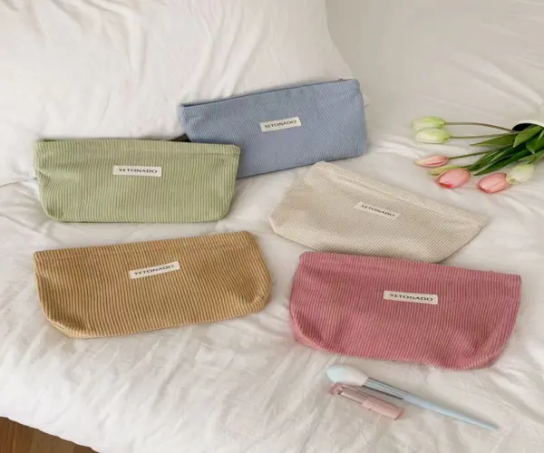 canvas-make-up-pouch