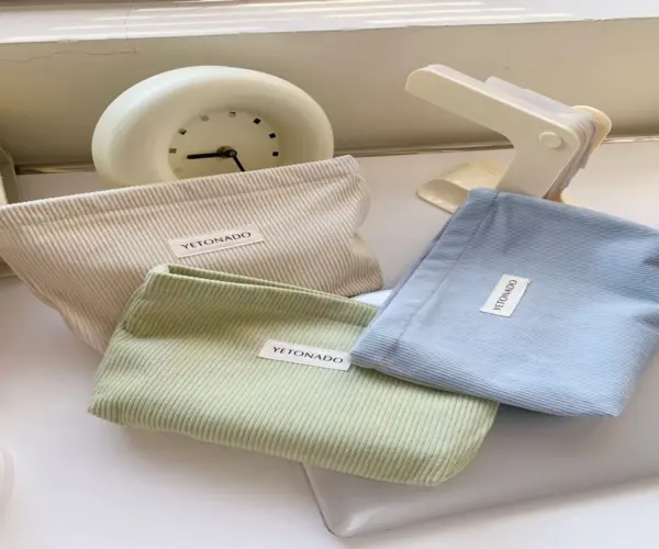 canvas-toiletry-bag-womens