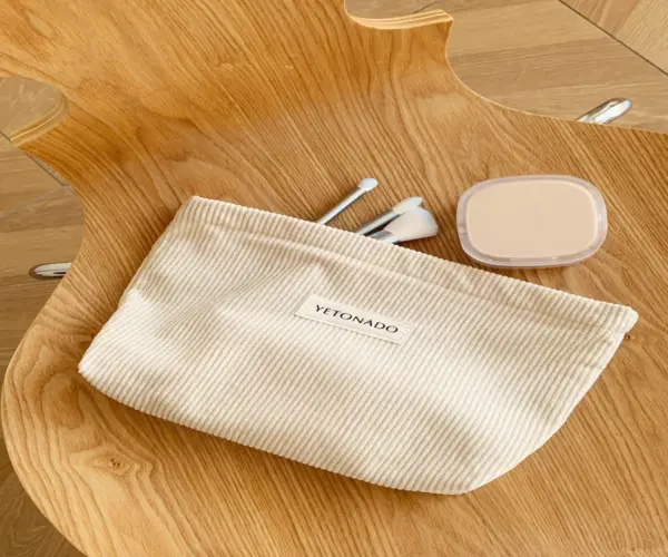 canvas-vanity-case