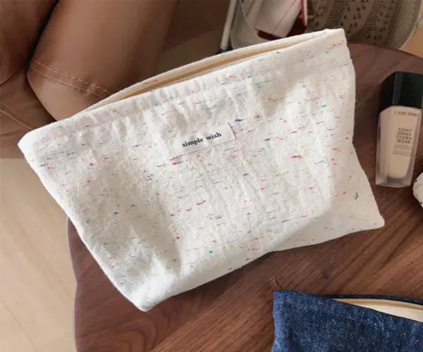 custom-makeup-bags