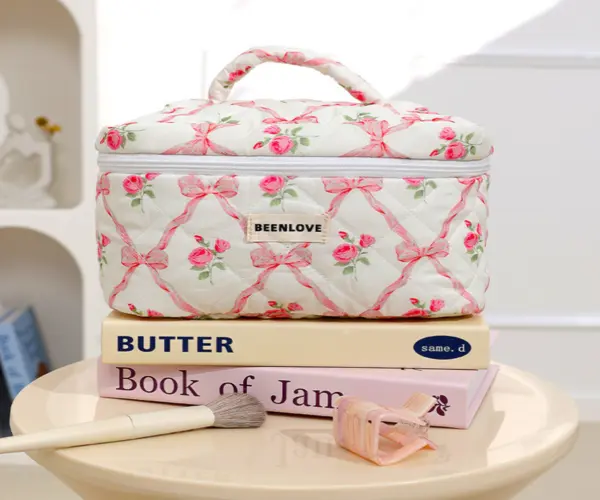 polyester-makeup-bag-blank