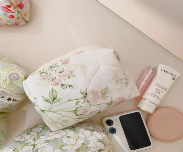 polyester-makeup-bag