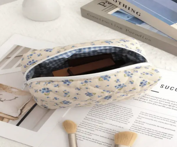 pvc-make-up-bag