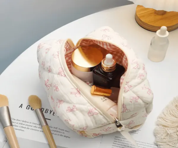 pvc-makeup-pouch