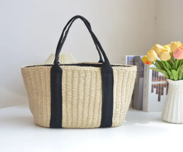 rolling-tote-with-handle