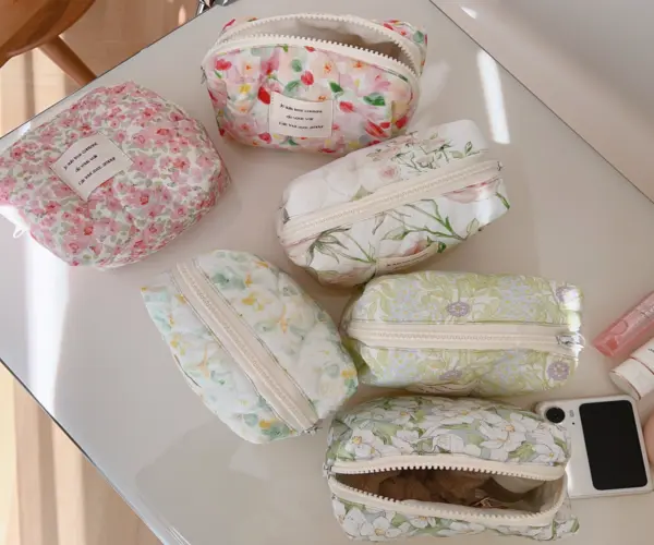 wholesale-canvas-makeup-bags