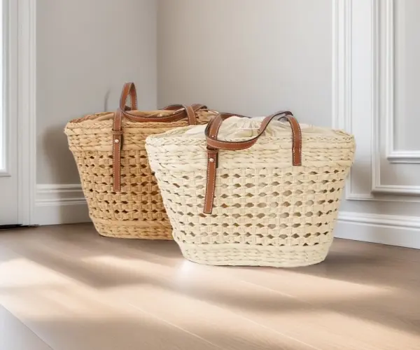 straw-and-rattan-handbags