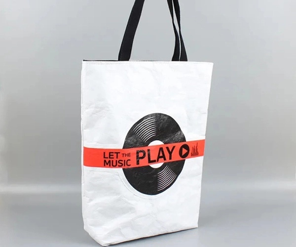 lunch-bag-that-says-lunch