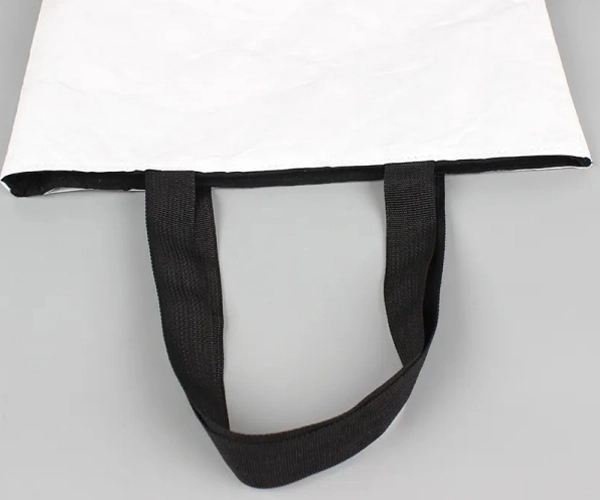lunch-bag-with-cup-holder