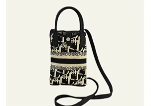 How to Choose the Right Yarn for Your Custom Knitted Phone Bag: A Manufacturer's Guide